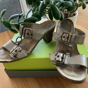 Mephisto bronze leather sandals